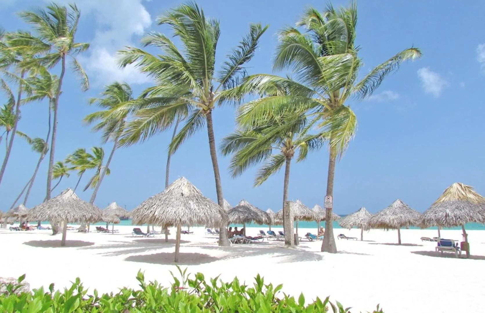 Caribbean Suites Dеluxe With Rоoftop Pool And Beach Access Punta Cana 0*,